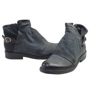 Mizz Mooz NY Black Leather Back Strap Belted Paco Black Ankle Booties 42 10.5 11